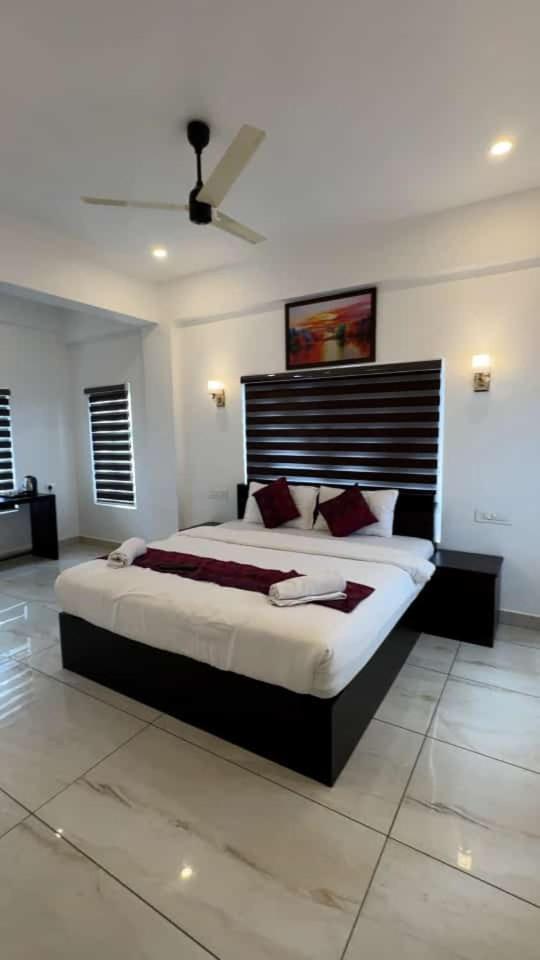 Himasailam Pool Resort Vagamon Exteriör bild
