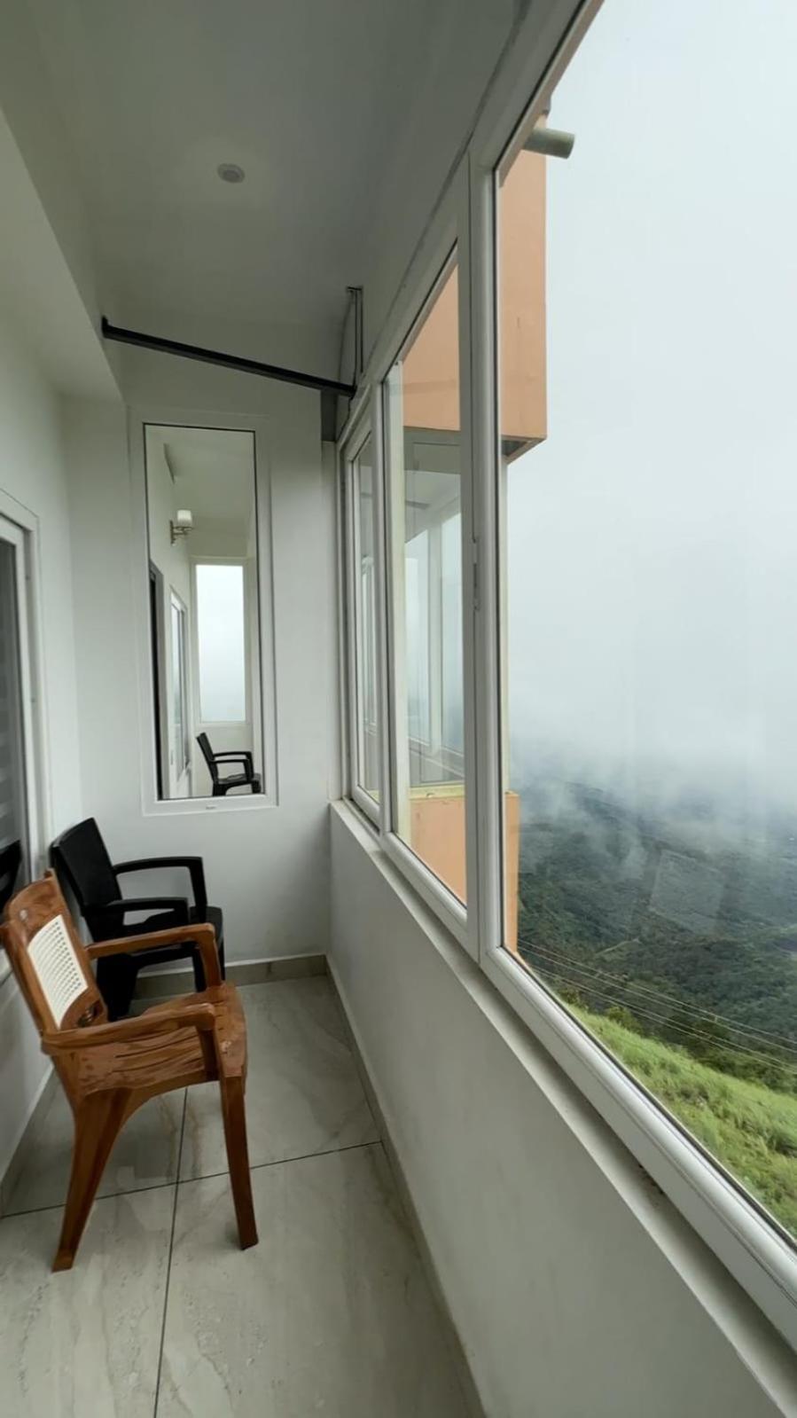 Himasailam Pool Resort Vagamon Exteriör bild