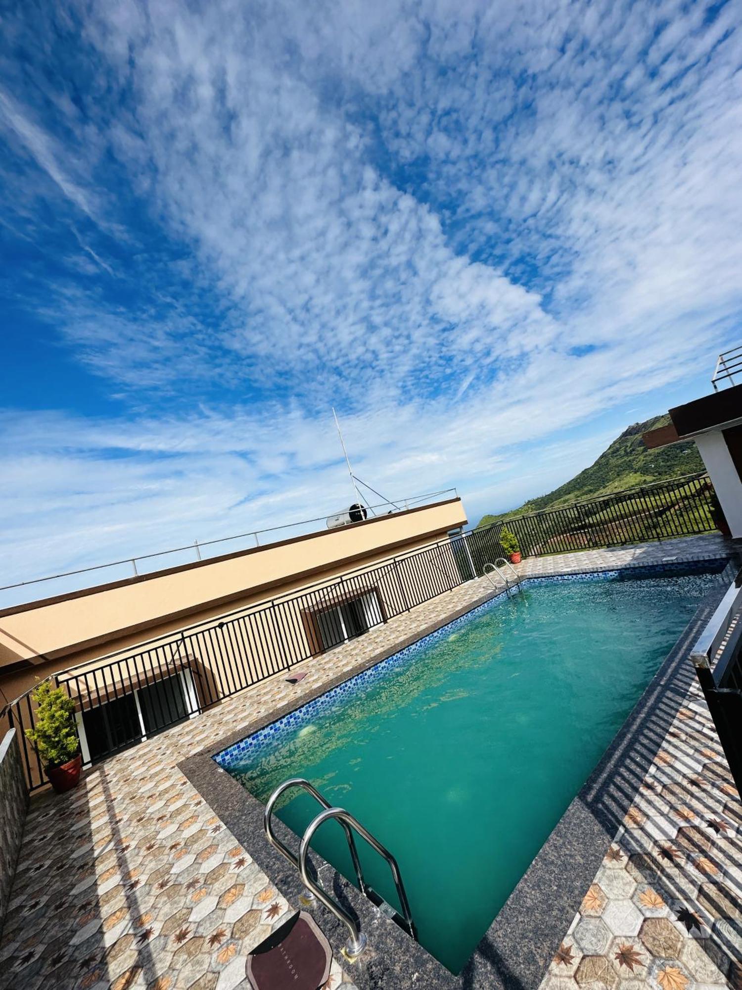 Himasailam Pool Resort Vagamon Exteriör bild