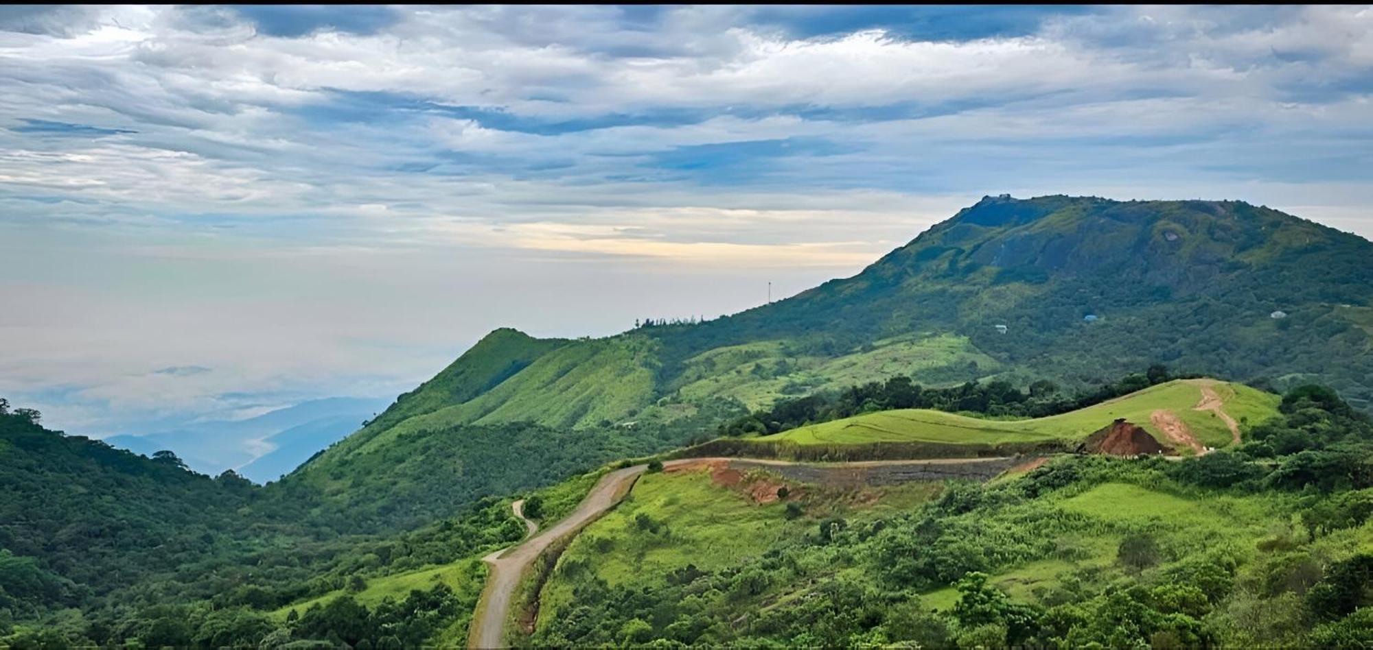 Himasailam Pool Resort Vagamon Exteriör bild